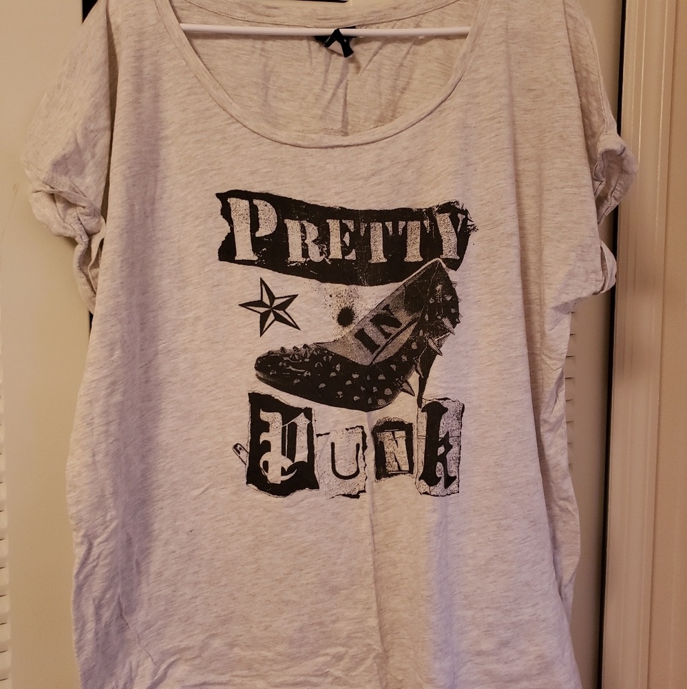 Short-sleeved Torrid Shirt